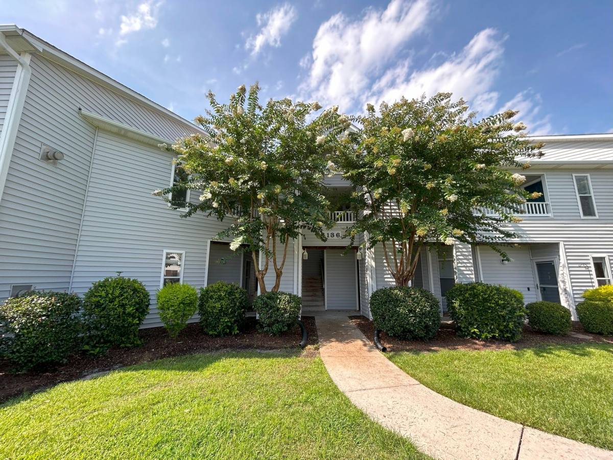 Condo for rent at 4136 Breezewood Dr, Wilmington, NC 28412