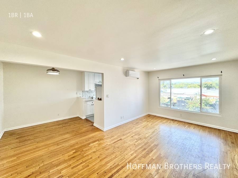 Apartment for rent at 9000 W 24th St #7, Los Angeles, CA 90034