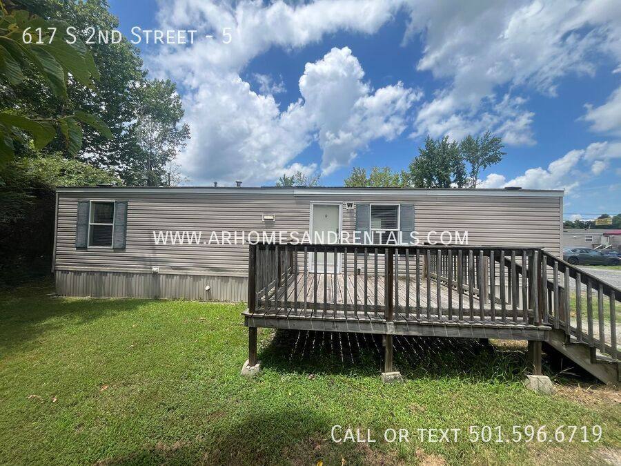 House for rent at 617 S 2nd St #5, Cabot, AR 72023