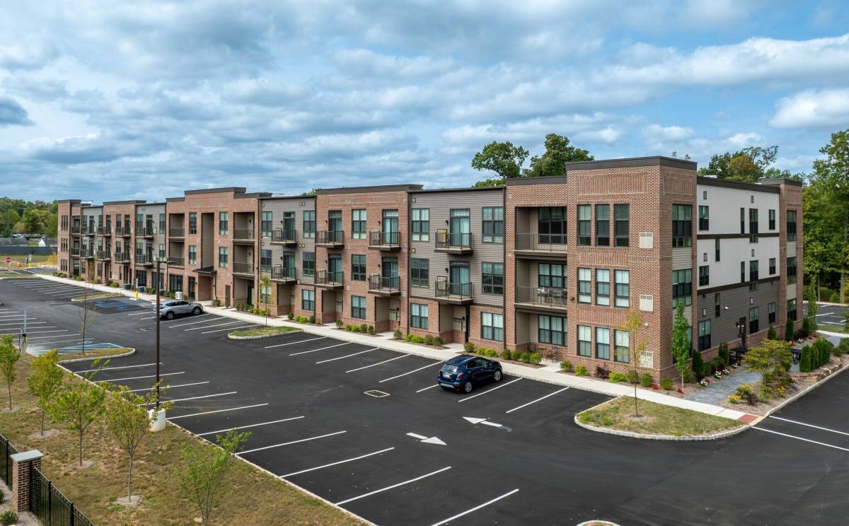 Apartment for rent at 409 W Butler Ave, Chalfont, PA 18914