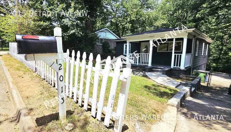 House for rent at 2015 Detroit Ave NW, Atlanta, GA 30314