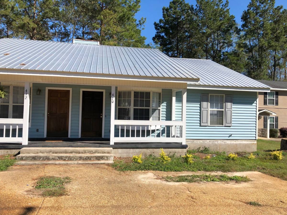 House for rent at 470 20th St #NE, Cairo, GA 39828