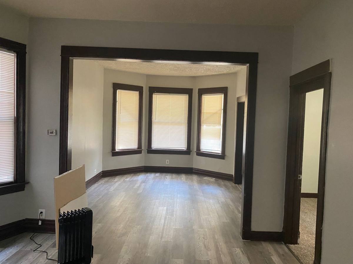 House for rent at 8003 S Marquette Ave, Chicago, IL 60617