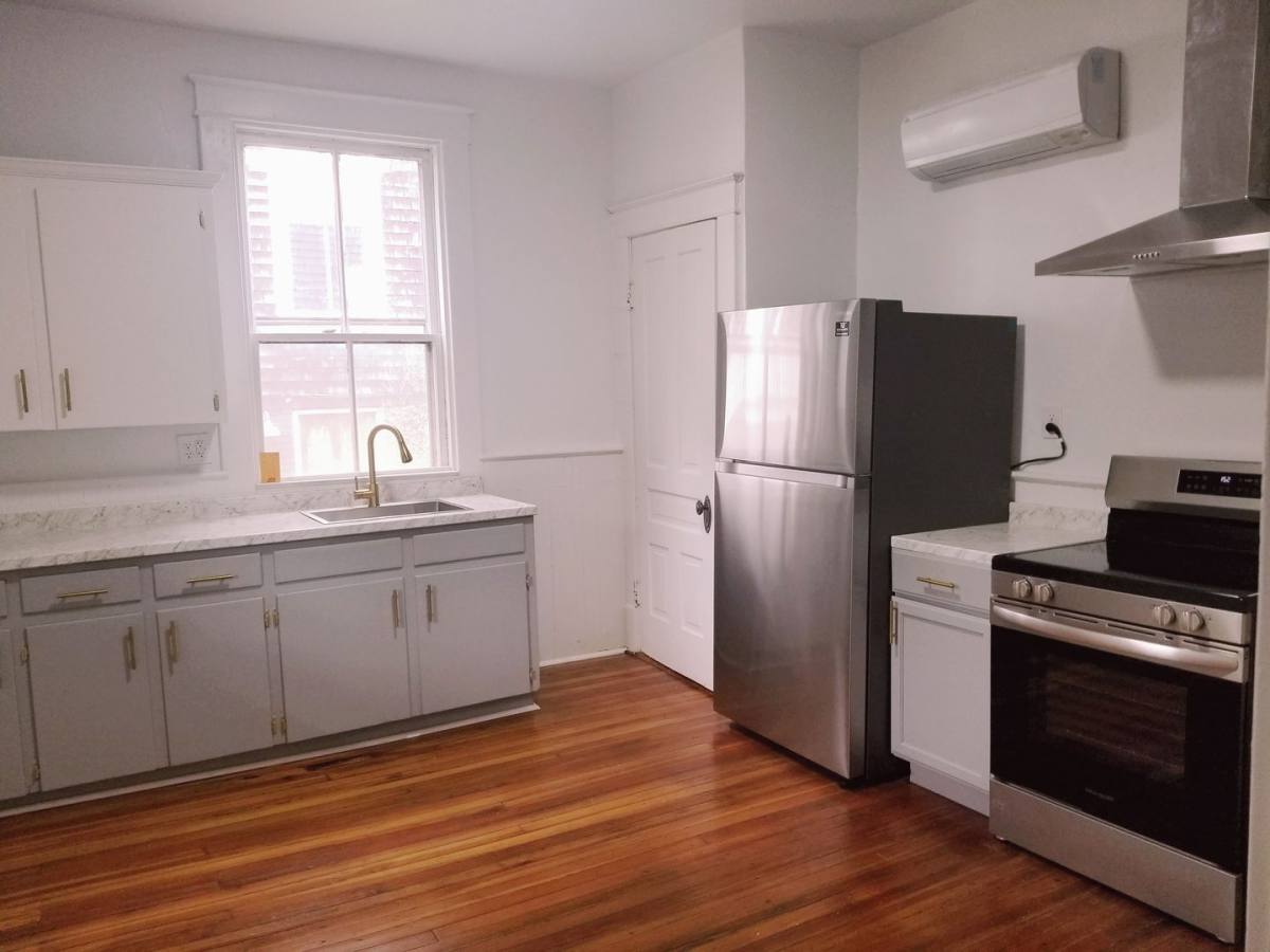 Apartment for rent at 1808 Rivermont Ave, Lynchburg, VA 24503