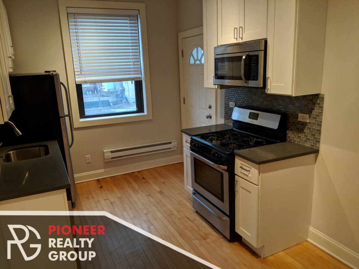 Apartment for rent at 2317 N Rockwell, Chicago, IL 60647