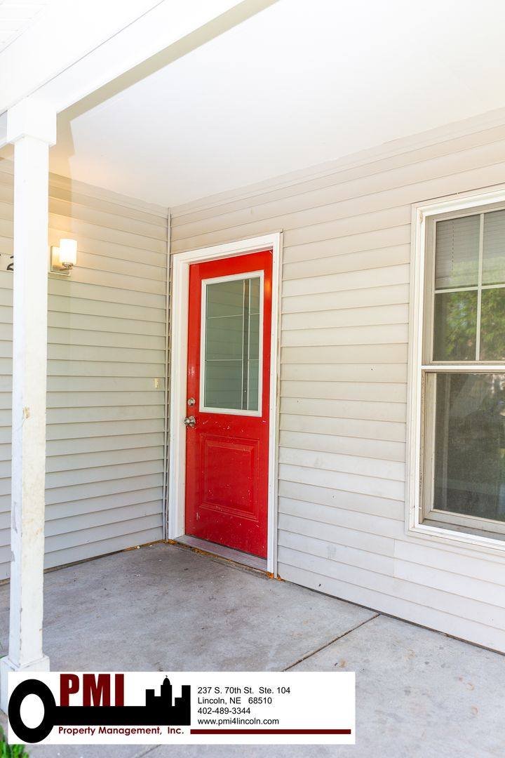 House for rent at 1842 Whittier St, Lincoln, NE 68503