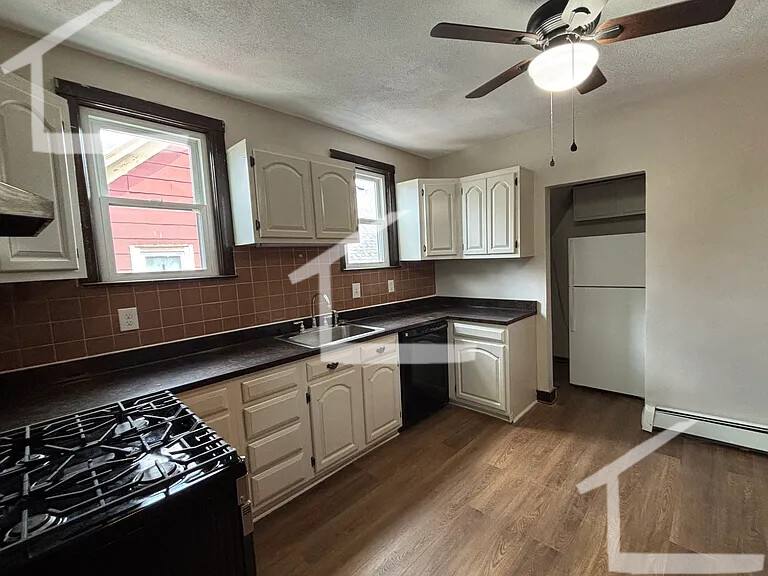 House for rent at 225 Walnut Ave #3, Roxbury, MA 02119