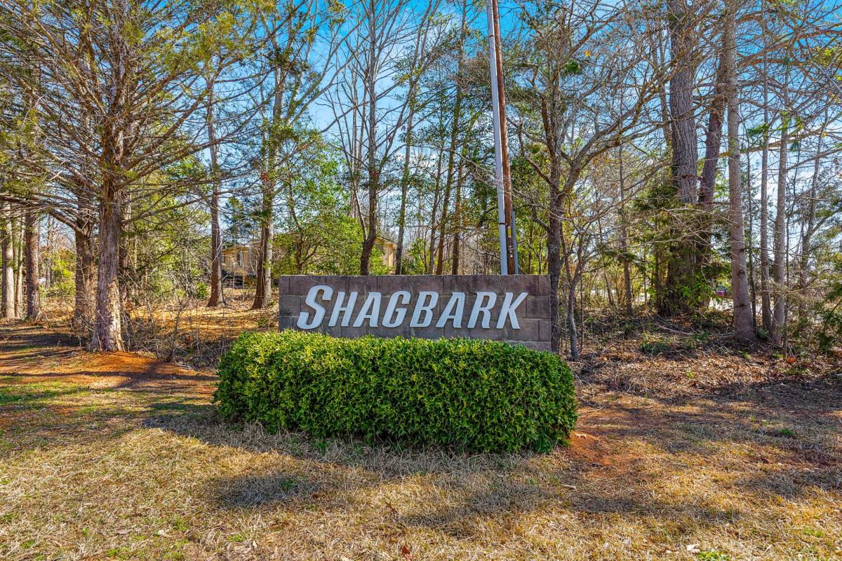 Apartment for rent at 1 Shagbark Lane, Seneca, SC 29678