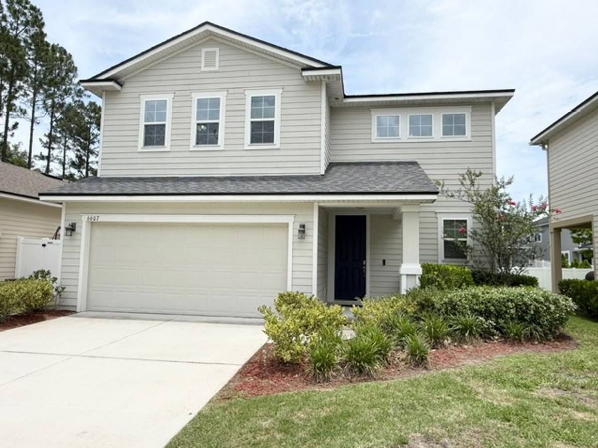 House for rent at 6607 Azalea Park Rd, Jacksonville, FL 32258