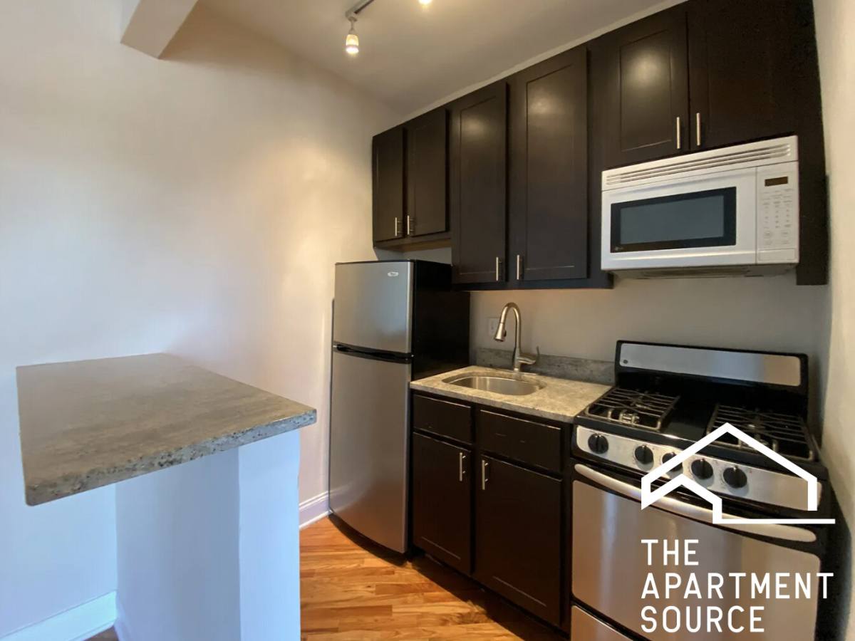 Apartment for rent at 4614 N Paulina St, Chicago, IL 60640