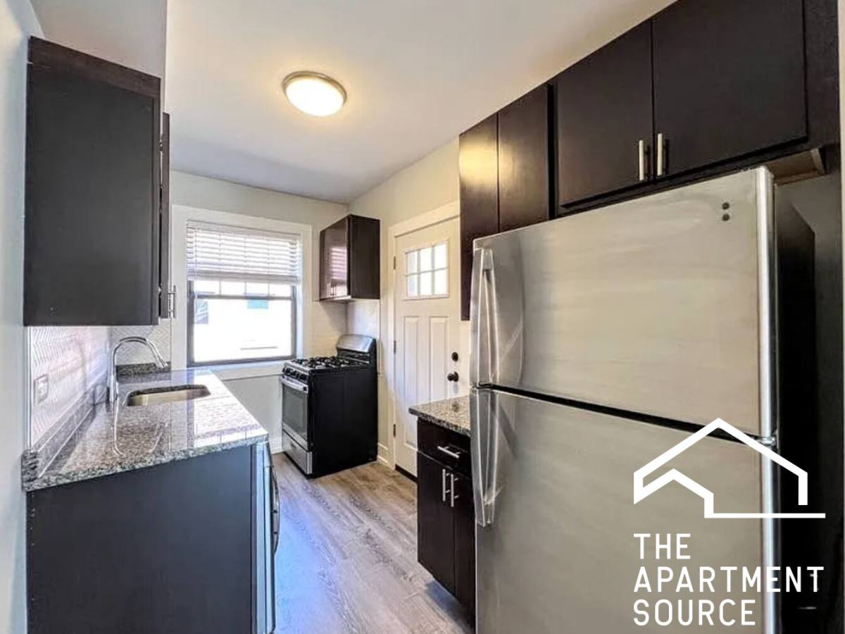 Apartment for rent at 1128 Maple Ave #C1, Evanston, IL 60202