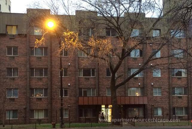 Apartment for rent at 5820 N Sheridan Rd #206, Chicago, IL 60660