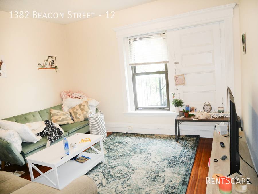 Apartment for rent at 1382 Beacon St #12, Brookline, MA 02446