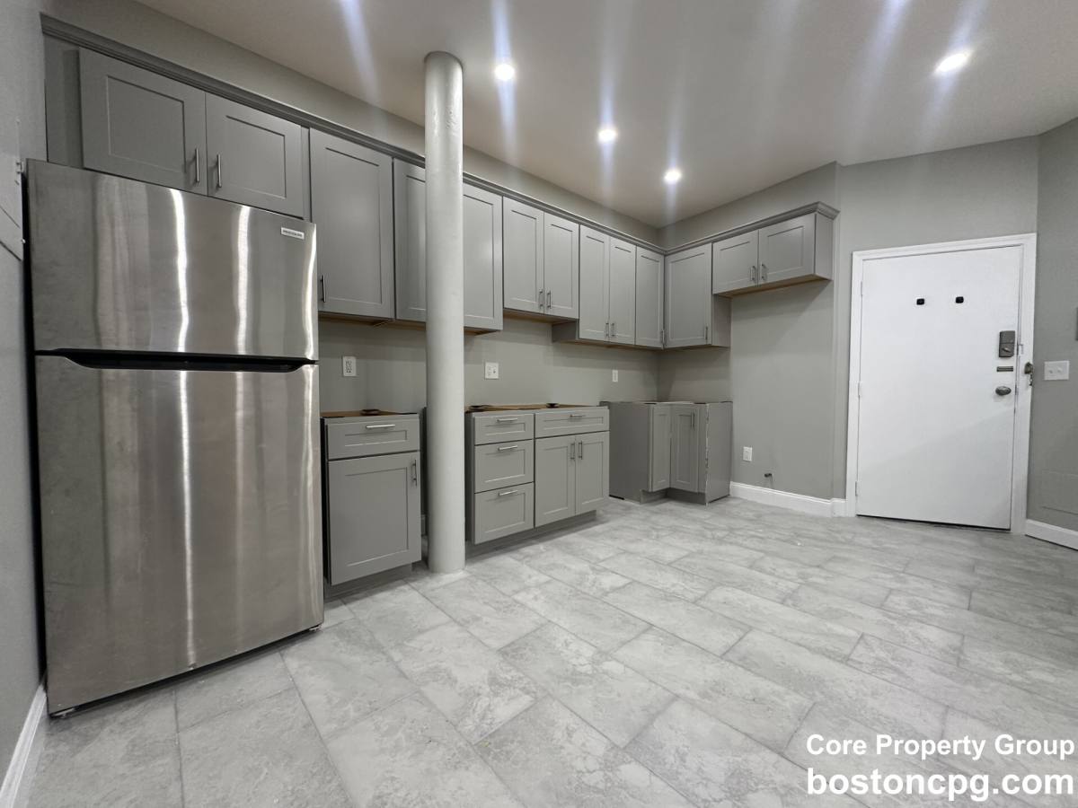 Apartment for rent at 46 Lewis St #D, Boston, MA 02113