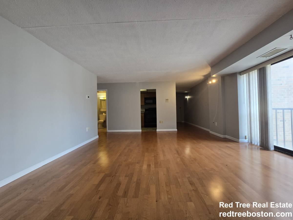 Condo for rent at 1243 Beacon St #2D, Brookline, MA 02446