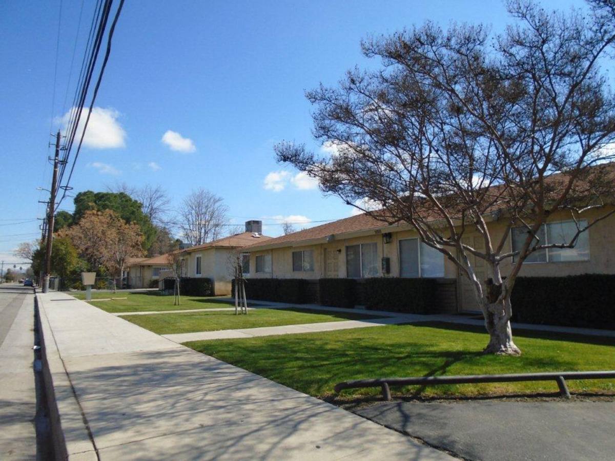 Apartment for rent at 2315 Palm St A-G, Bakersfield, CA 93304