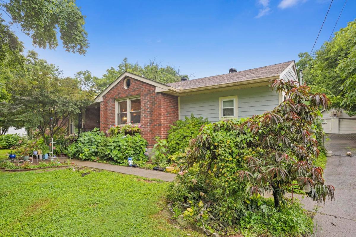 House for rent at 4117 Saunders Ave, Nashville, TN 37216