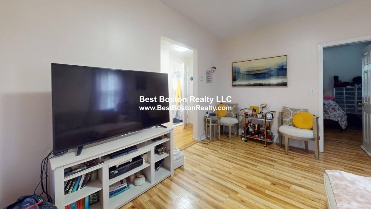 Apartment for rent at 19 Harvard St #2, Everett, MA 02149