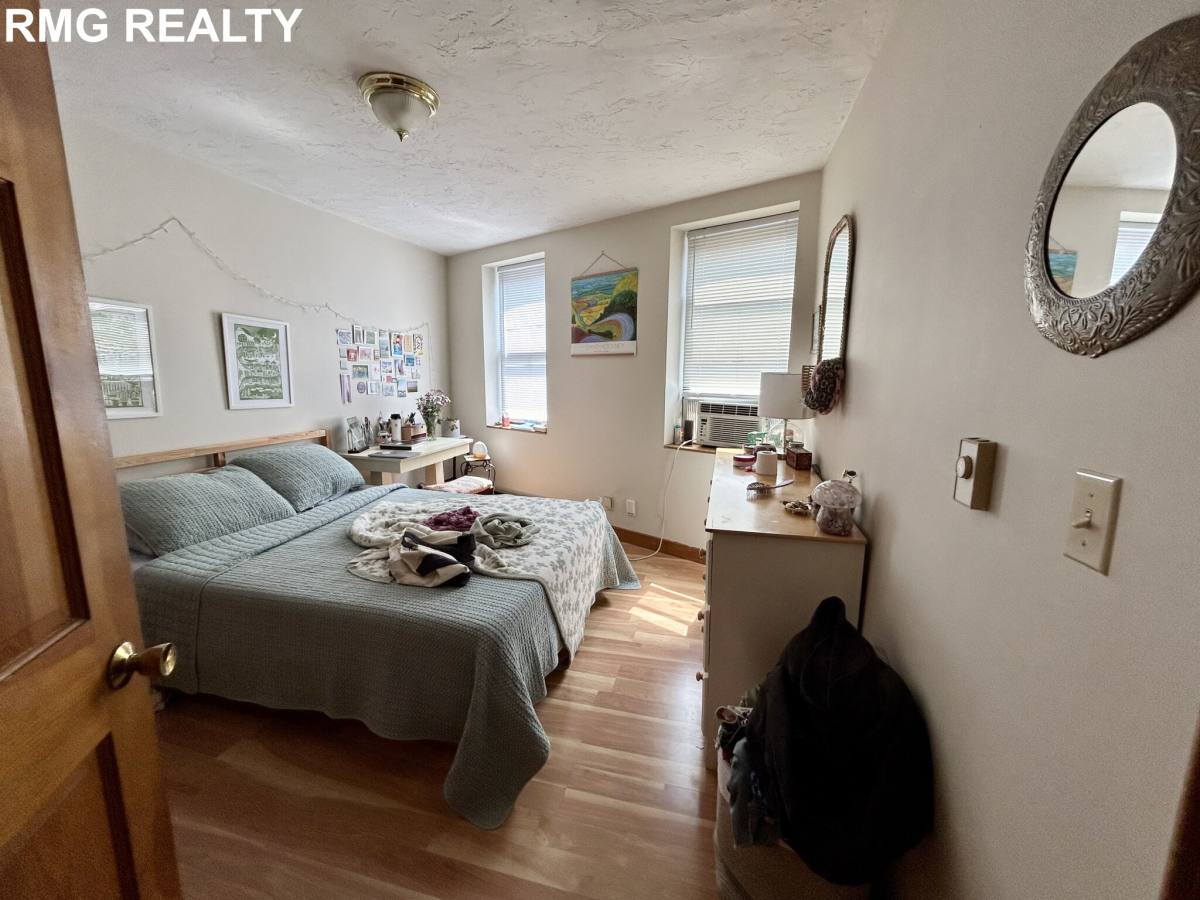 Apartment for rent at 246 N #4, Boston, MA 02113