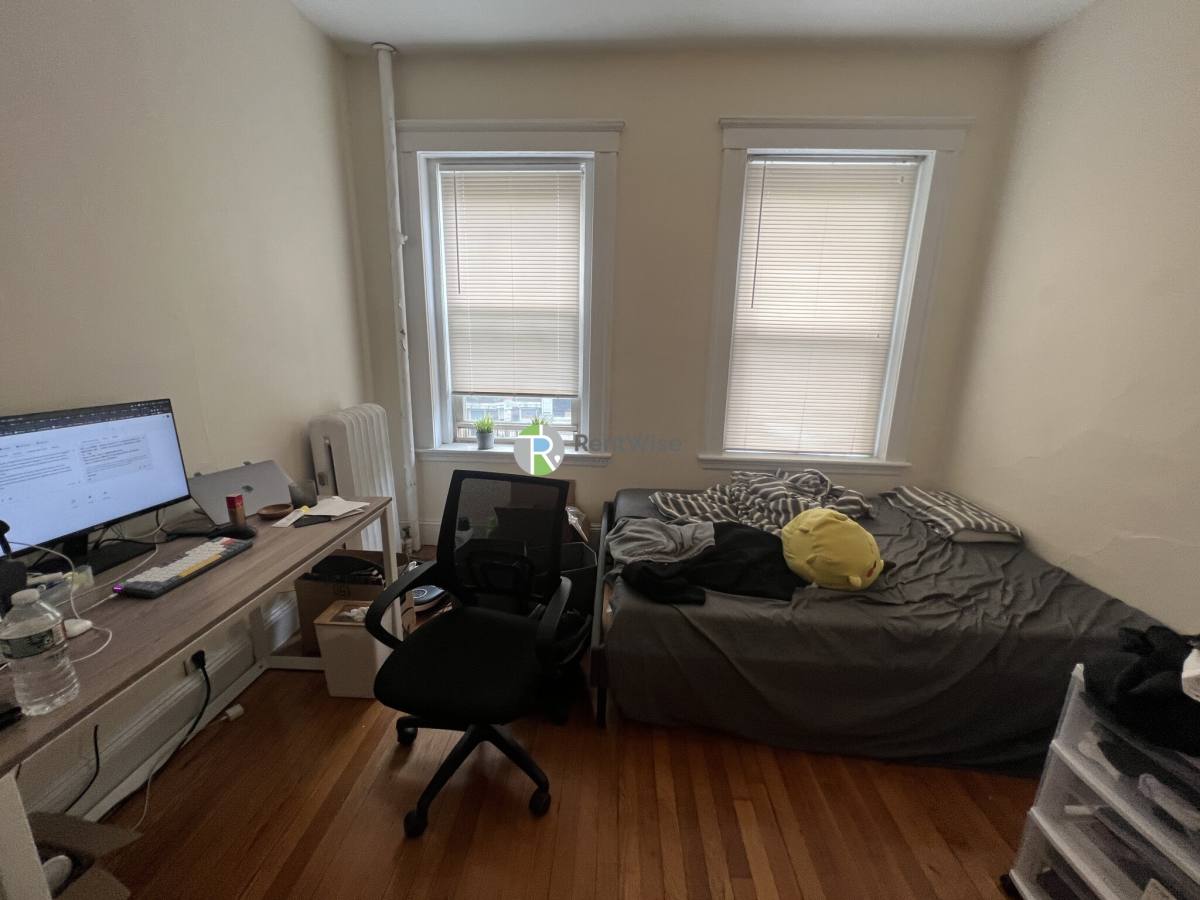 Apartment for rent at 25 Queensberry St #10, Boston, MA 02215