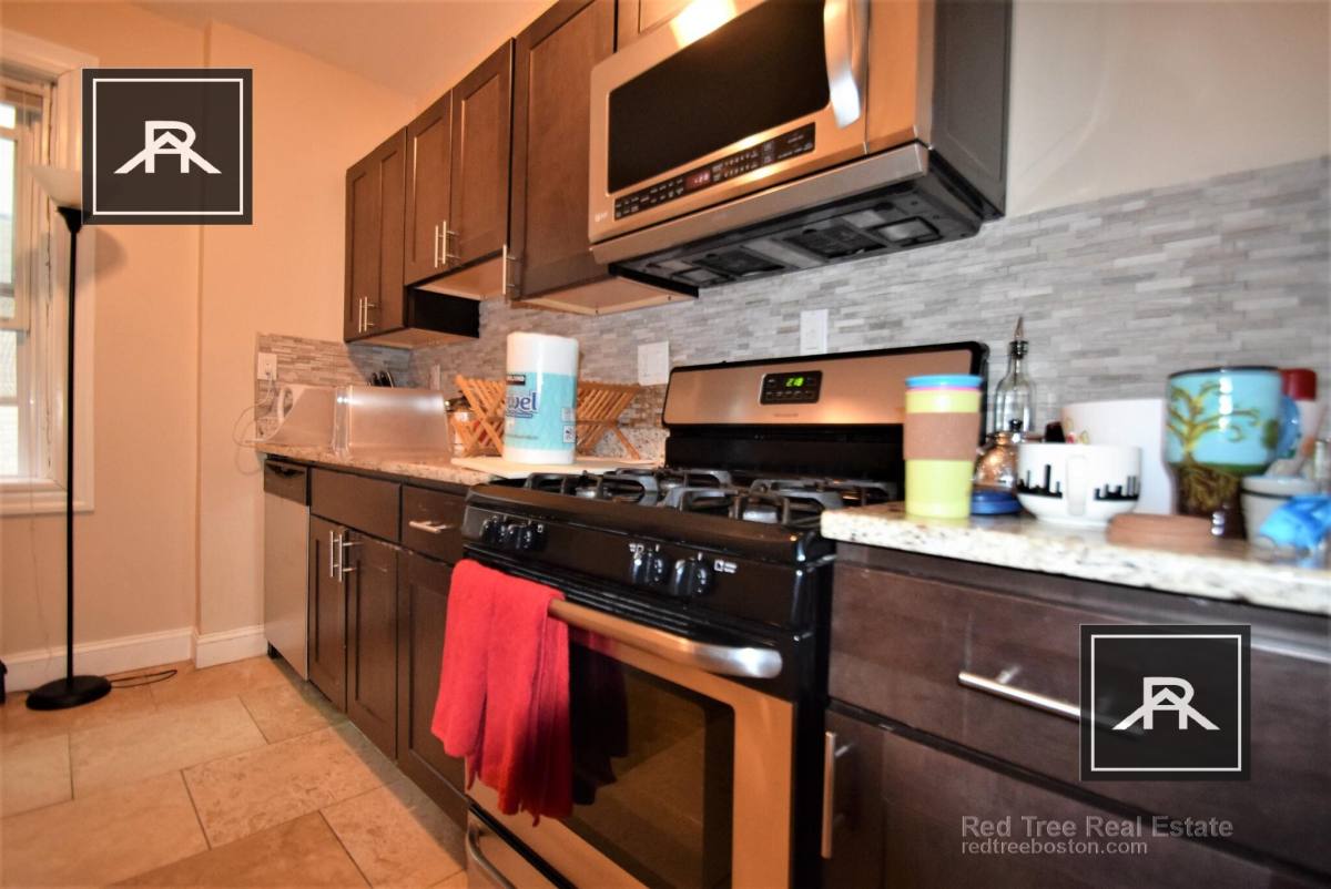 Apartment for rent at 2003 Commonwealth Ave #16, Brighton, MA 02135