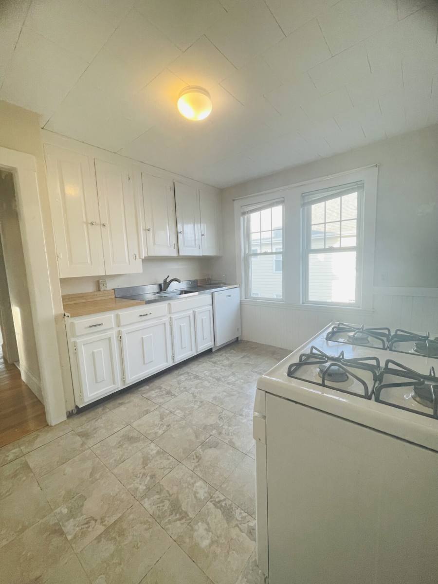 Apartment for rent at 16 Templeton Parkway #2, Watertown, MA 02472