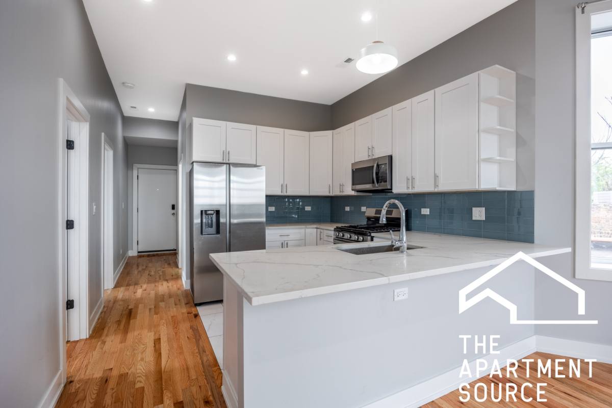 Apartment for rent at 3328 W Congress Parkway #3, Chicago, IL 60624