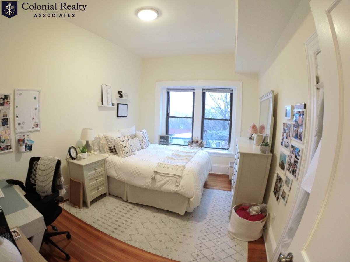 Apartment for rent at 1485 Beacon St #11, Brookline, MA 02446