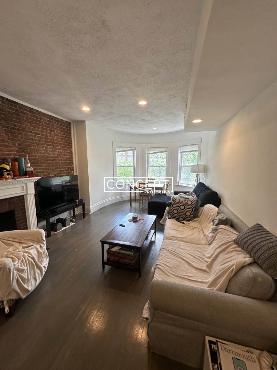 Apartment for rent at 1406A Beacon St #3, Brookline, MA 02446