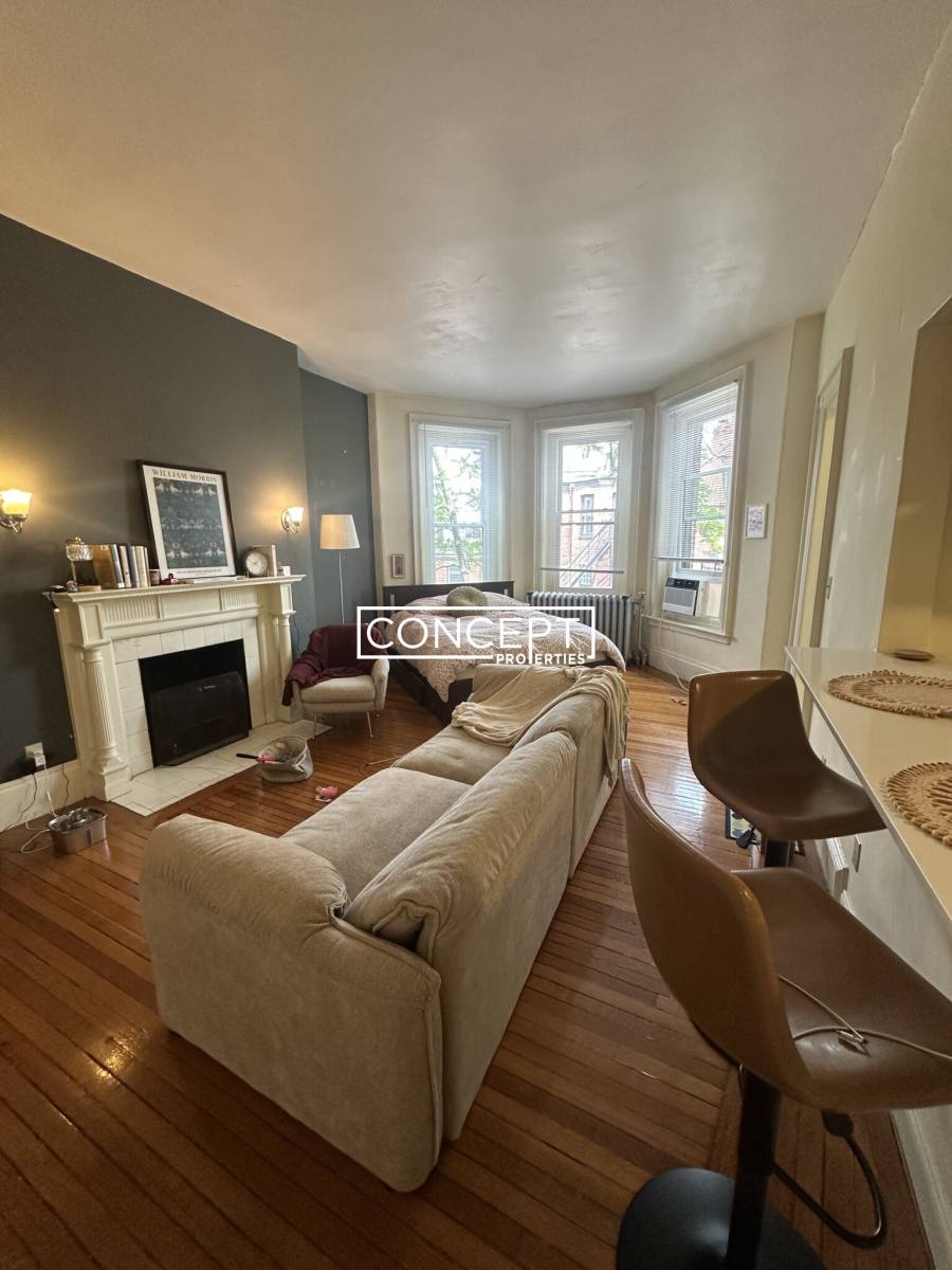 Apartment for rent at 379A Commonwealth Ave #7, Boston, MA 02115