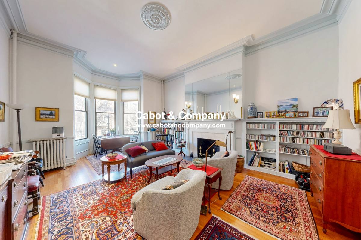 Apartment for rent at 231 Beacon St #2, Boston, MA 02116