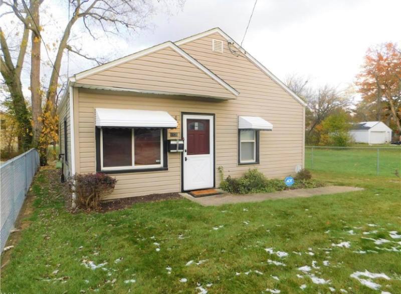 House for rent at 1135 Peerless Ave, Akron, OH 44320