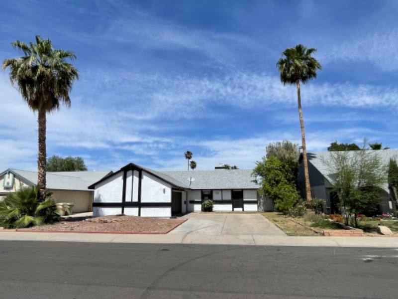 House for rent at 7322 W Tuckey Lane, Glendale, AZ 85303
