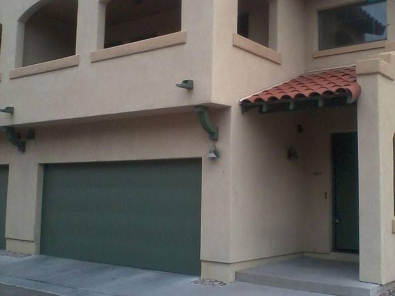 Townhouse for rent at 635 E Harvill Dr, Tucson, AZ 85705