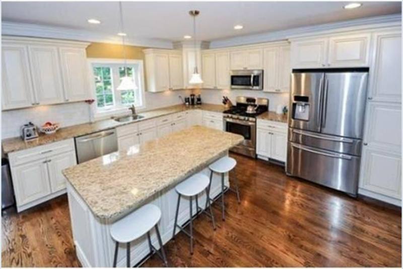 Townhouse for rent at 371 Austin St, West Newton, MA 02465