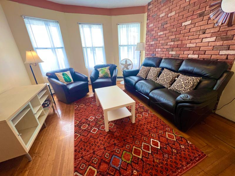 Apartment for rent at 85 Vinton St #85V-2, Providence, RI 02903