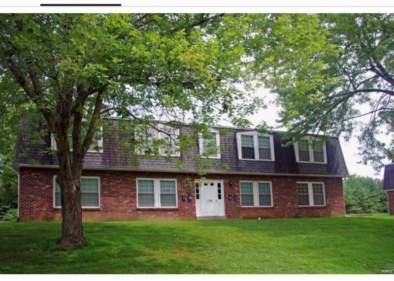 Apartment for rent at 100 Gettysburg #A, Belleville, IL 62226