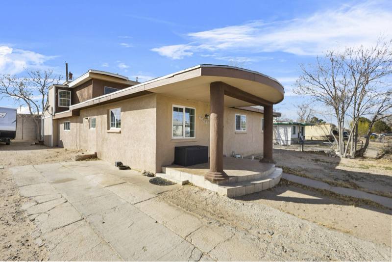 House for rent at 1521 55th St NW, Albuquerque, NM 87105