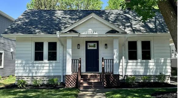House for rent at 1989 Randolph Ave, Saint Paul, MN 55105