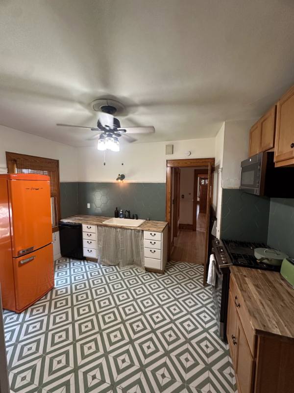 Apartment for rent at 4902 W Wisconsin Ave, Milwaukee, WI 53208