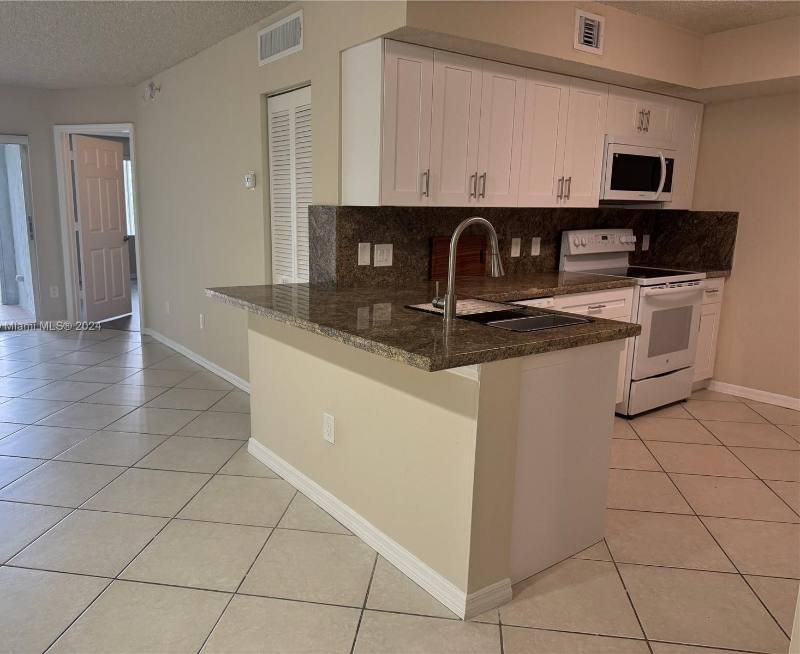 Condo for rent at 165 NW 96th Terrace #2001, Hollywood, FL 33024