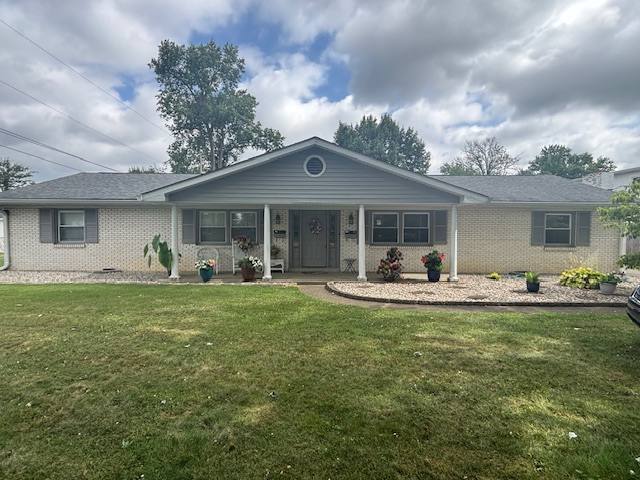 Apartment for rent at 5616 Washington Ave #B, Evansville, IN 47715