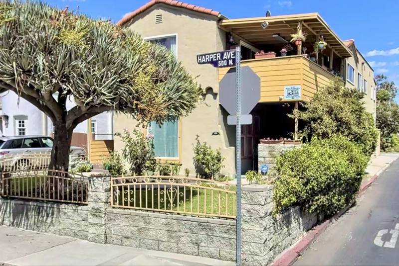Apartment for rent at 500 N Harper Ave #A, Los Angeles, CA 90048