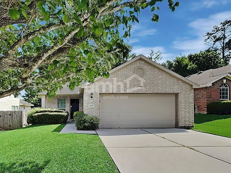House for rent at 18475 Sunrise Pines Dr, Montgomery, TX 77316