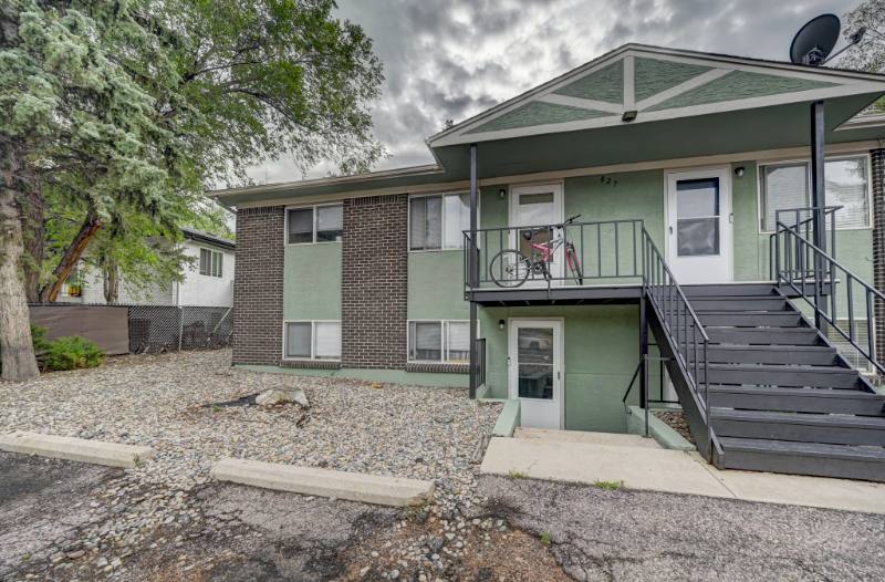 Townhouse for rent at 827 Fontmore Rd, Colorado Springs, CO 80904