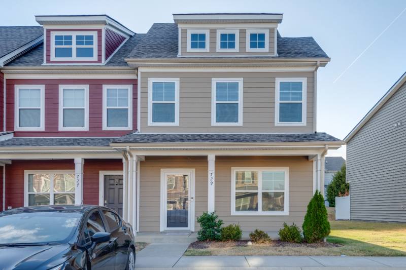 Townhouse for rent at 729 Bradburn Village, Antioch, TN 37013