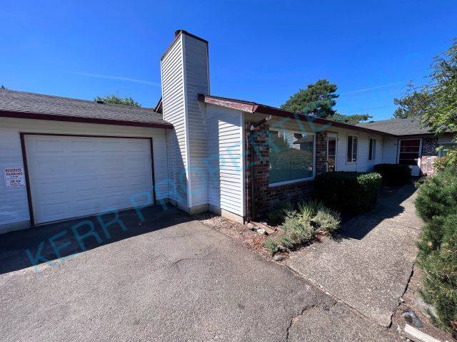 Apartment for rent at 29 SE 134th Place, Portland, OR 97233