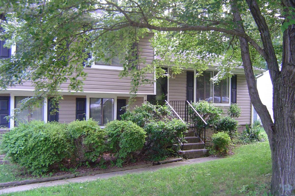 House for rent at 9611 Kennesaw Rd, Richmond, VA 23236