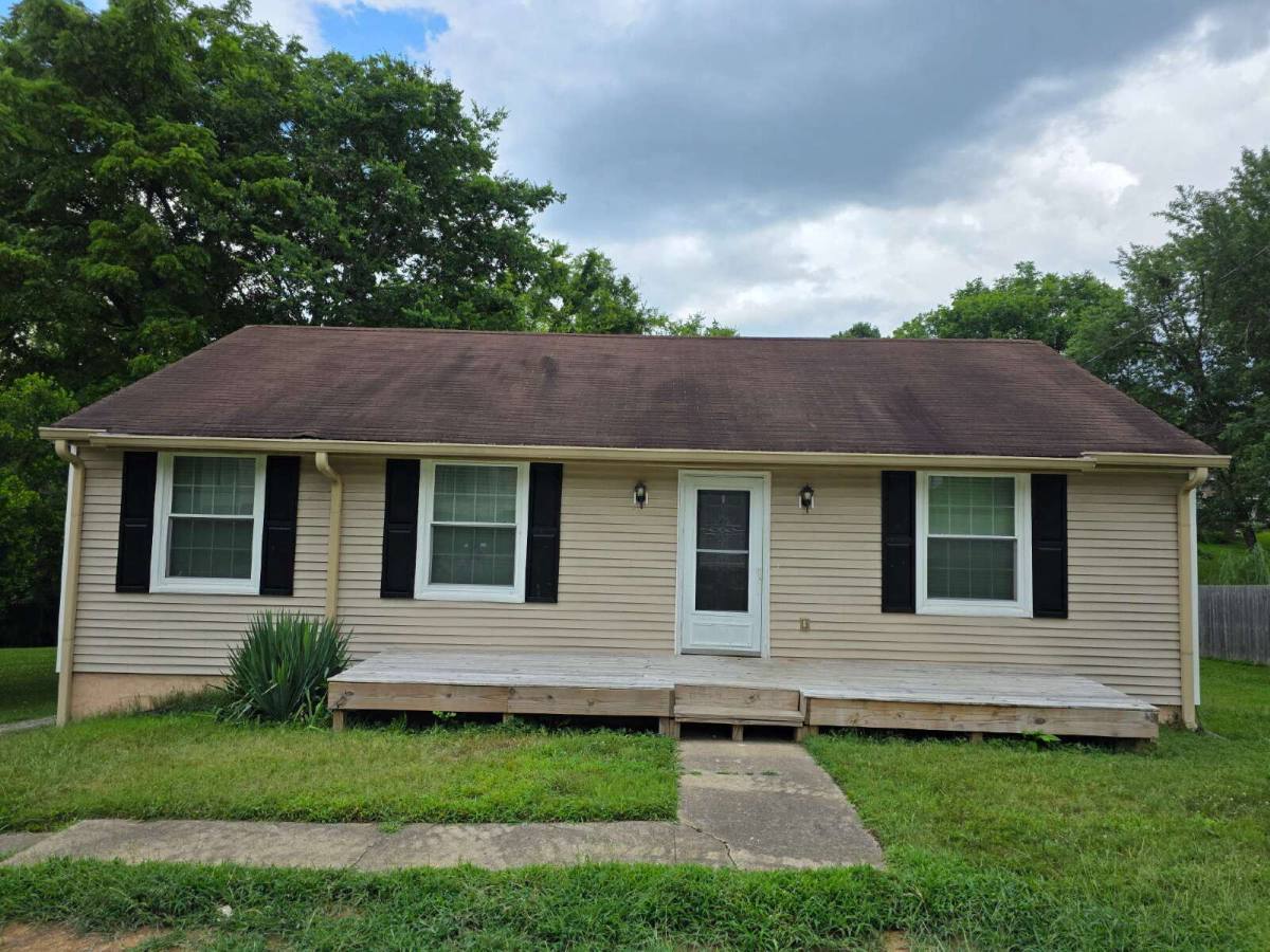 House for rent at 148 Timberlake Dr, Hendersonville, TN 37075