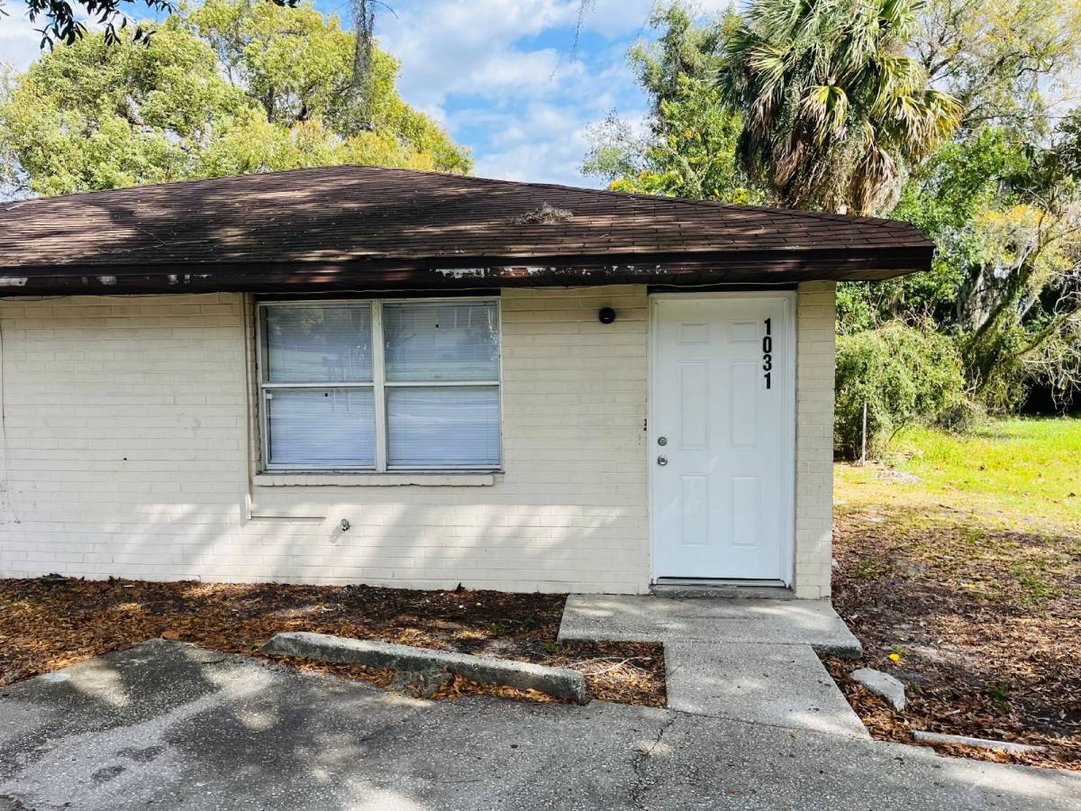 Townhouse for rent at 1031 Crestview Ave, Lakeland, FL 33805